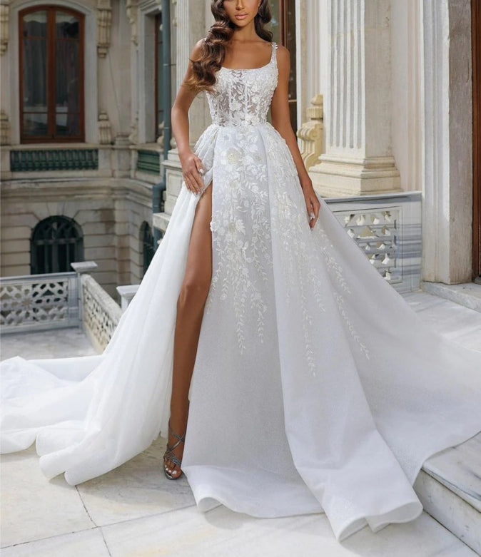 Luolandi A Line Wedding Dress Scoop Neck Corset Tulle Bridal Gown With Slit And Appliques